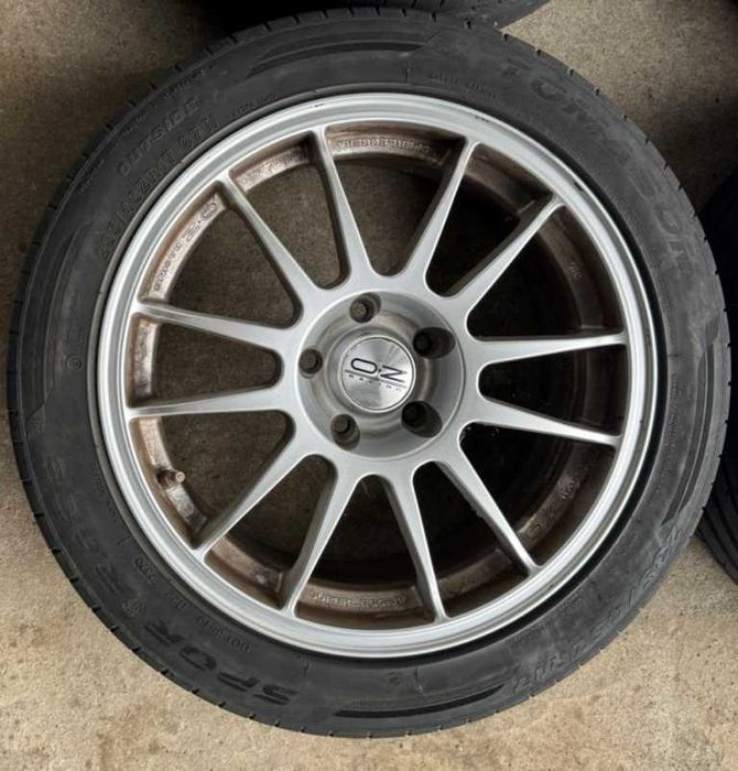 OZ Racing Superleggera - 8x17 / 5x112