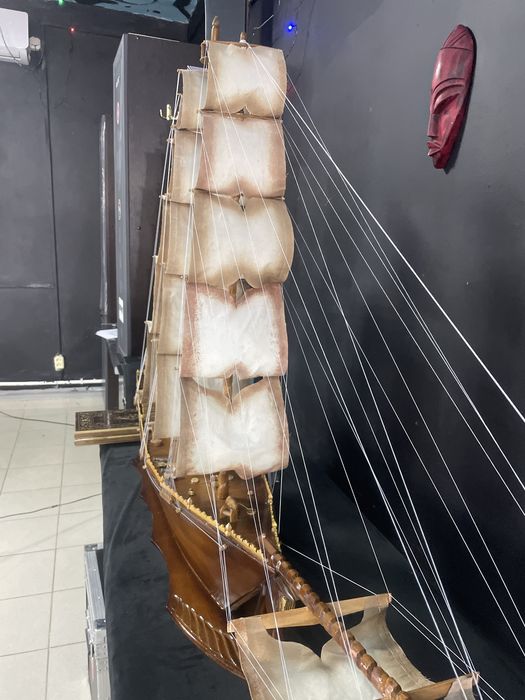 Сувенирный корабль