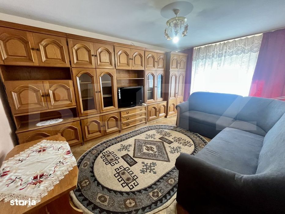 Apartament decomandat de vanzare - zona Rogerius — fotografia 1
