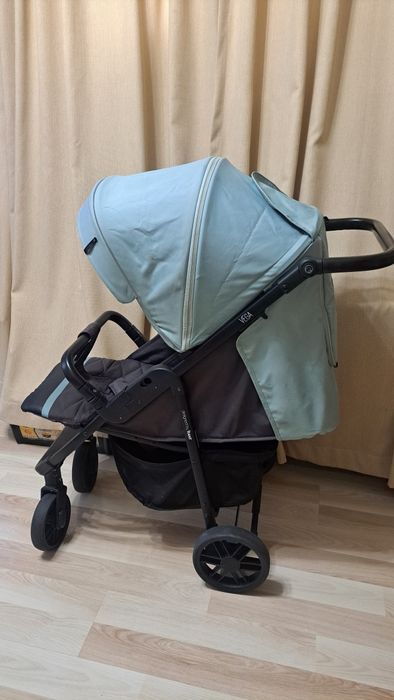 Б.У. Коляска прогулочная Rant Vega