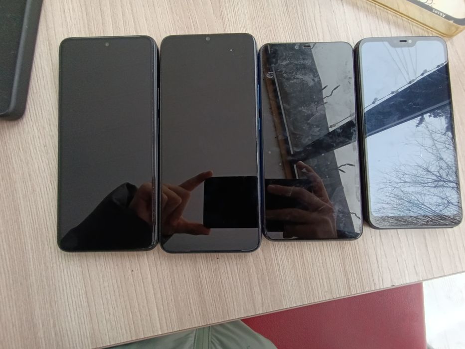 Обменяю телефоны, 3 рабочих