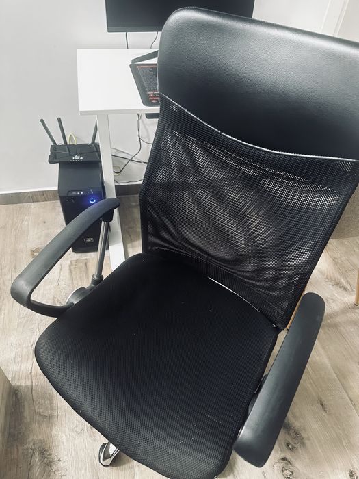 Vand birou 1000x500 cm plus scaun de birou reglabil