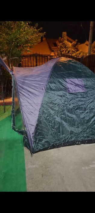 Se vinde : pavilion..cort si portbagaj auto
Pavilion închis  + cort cu