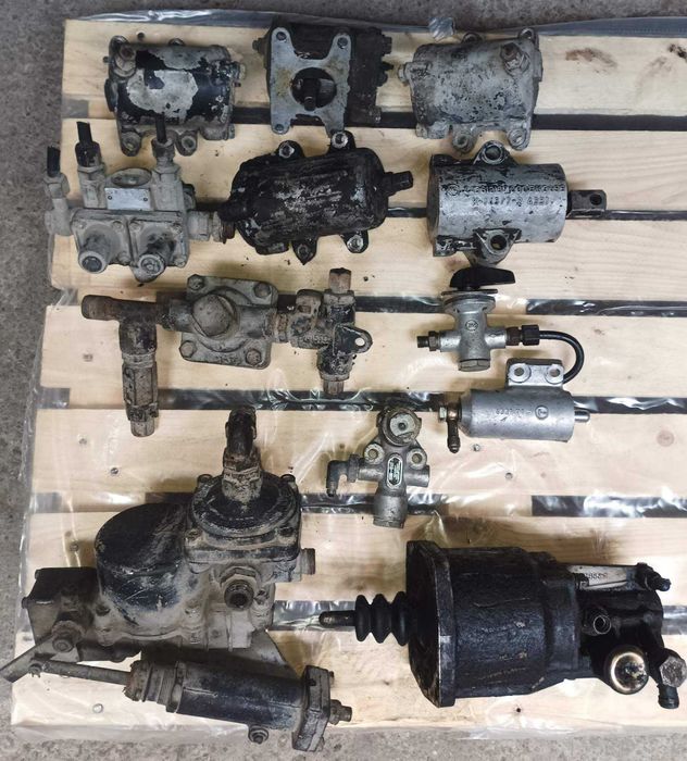 МАЗ 64229 Супер МАЗ на части ;ск.кутия ЯМЗ 238 А;части от ТАТРА 815;