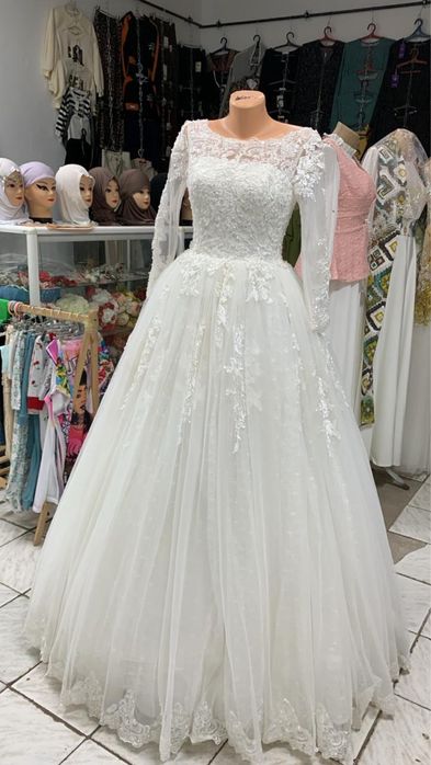 Свадебное платье  продам