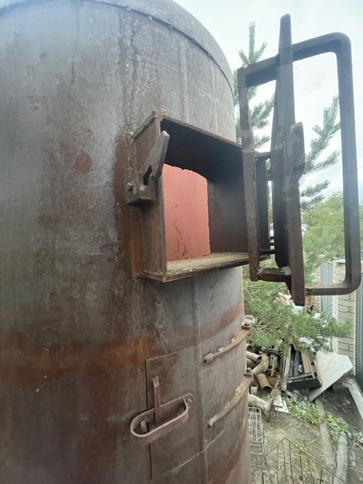 Продам котёл (печь) для отопления больших помещений