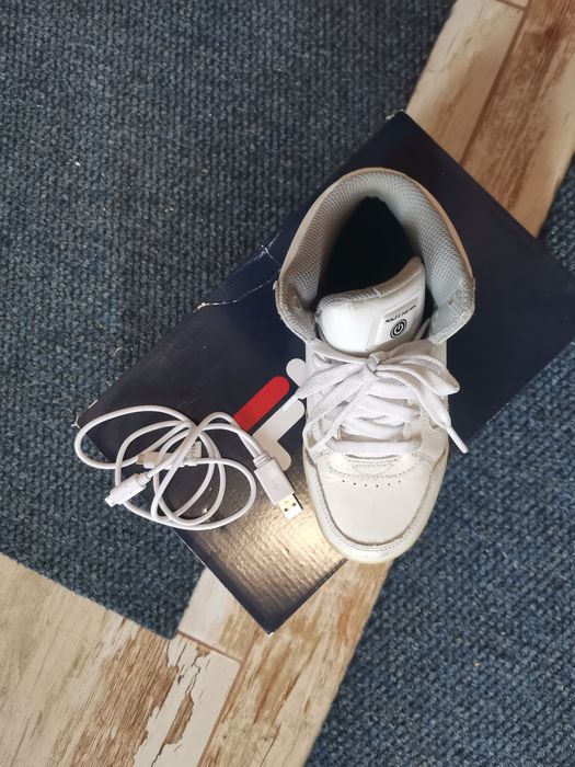 Обувки и маратонки 32, 33 номер
