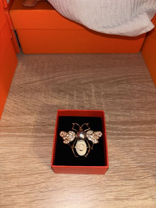 Broșă Gucci albinuță