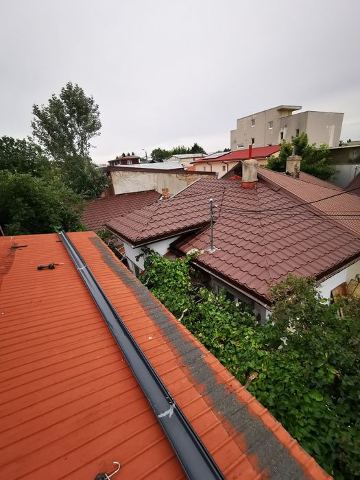 Tigla metalica jgheaburi burlane reparatii acoperis garduri terase foișoare dulgherie mansarda