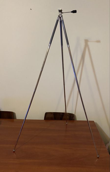 Trepied telescopic pentru aparat foto