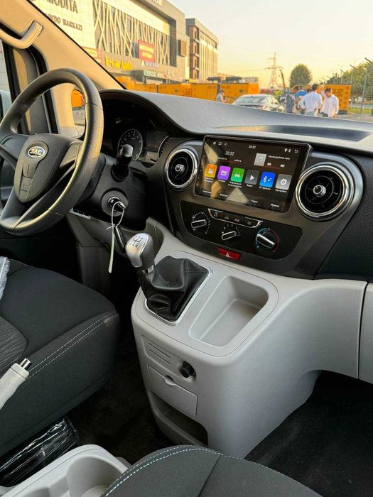 JAC M4  9-11 o'rindiqlik miniven avtomabilar sotuvda