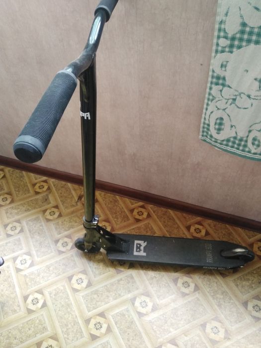 Продам самокат в отличном состоянии