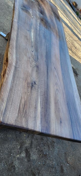 Masa  rustica de nuc