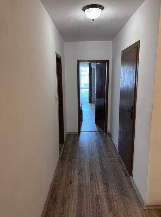 Дава се под наем Тристаен апартамент в София, Мусагеница - 80 кв.м за 817.53 € - Снимка #2