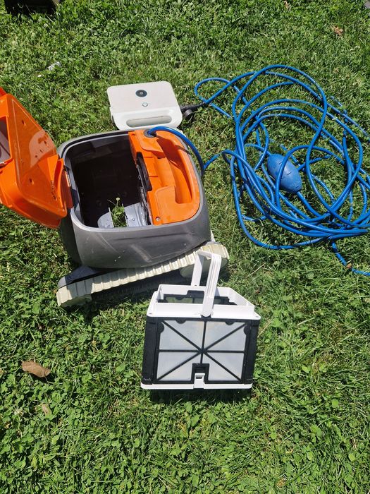 Robot de piscina Dolphin Pb 20