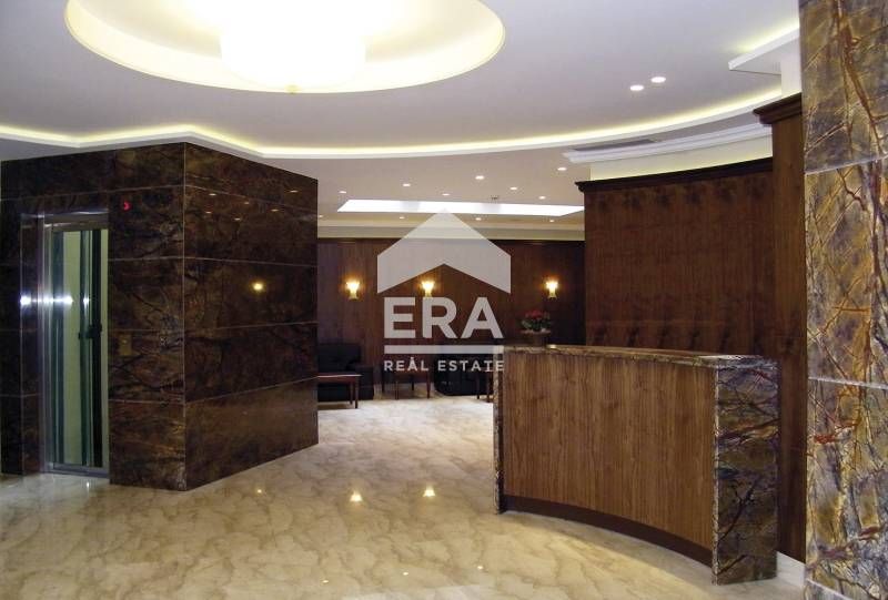 Дава се под наем Тристаен апартамент в София, Лозенец - 127 кв.м за 1750 € - Снимка #7