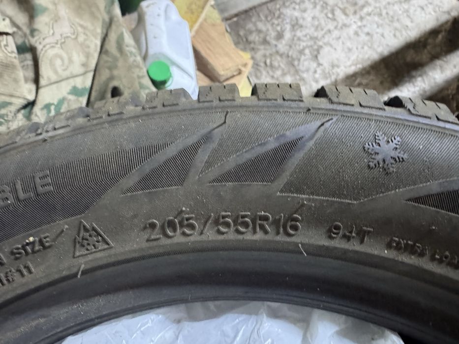 Продам резину зимнею