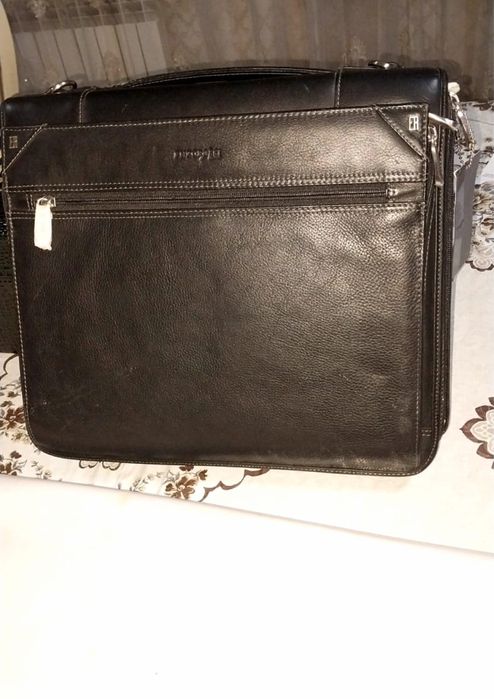 Сумка кожаная мужчин