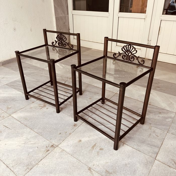 Комплект 2 метални масички от 90-те със стъклен плот