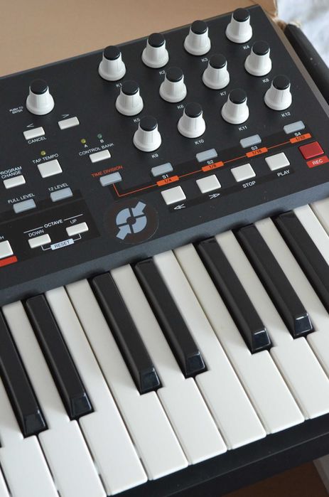 AKAI MPK25 professional usb/midi keyboard [ca nou / mint,near-mint]
