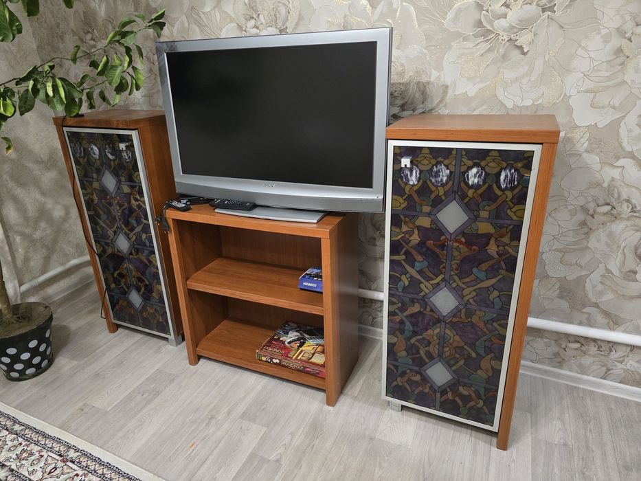 Два шкафчика и полка