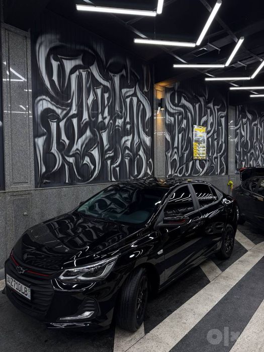 Chevrolet Onix red line