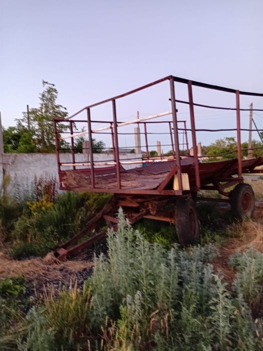 Продам трактор с прицепом
