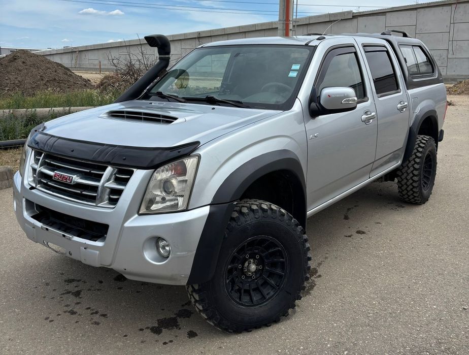 Isuzu D-Max 2007 4X4 Reductor Mare Mic 2.5 Diesel CLIMA Camera Navi