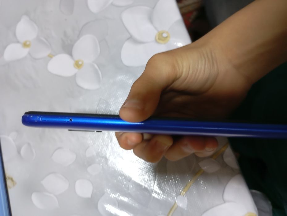 Redmi 9A ideal qiz bola ishlarkan 32gb koʻk rangli