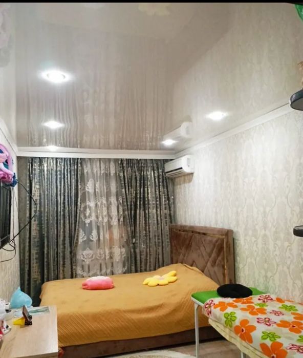 Продам 2комн кв .