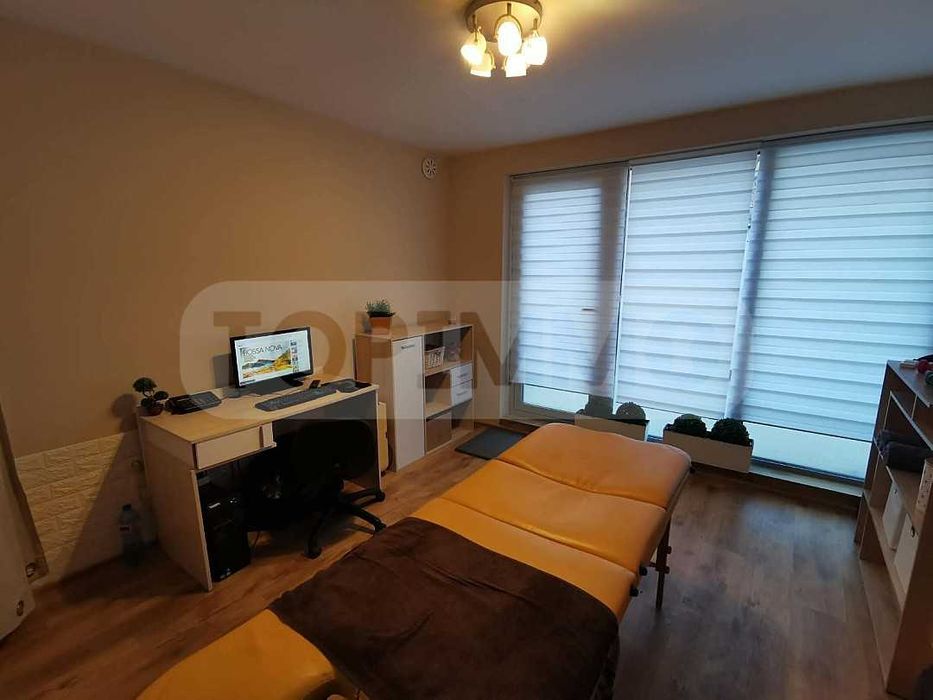 Партерно бизнес помещение в района на ЖП Гара