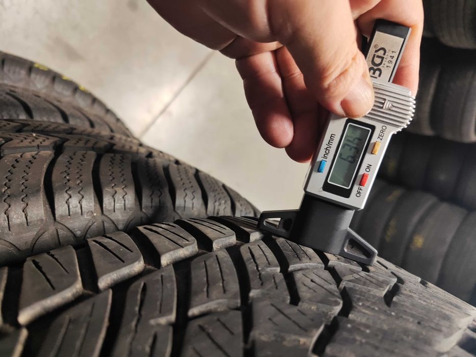 2бр.зимни гуми 215/60/16 Fulda