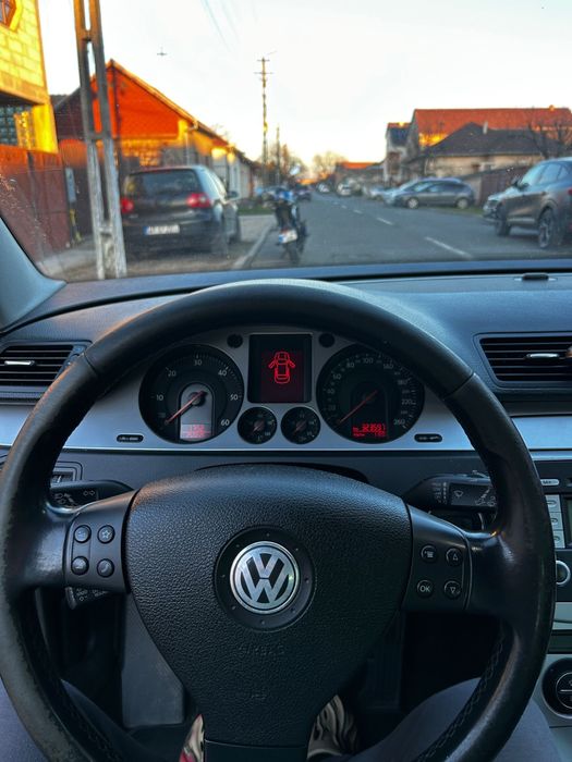 Vând VW Passat B6