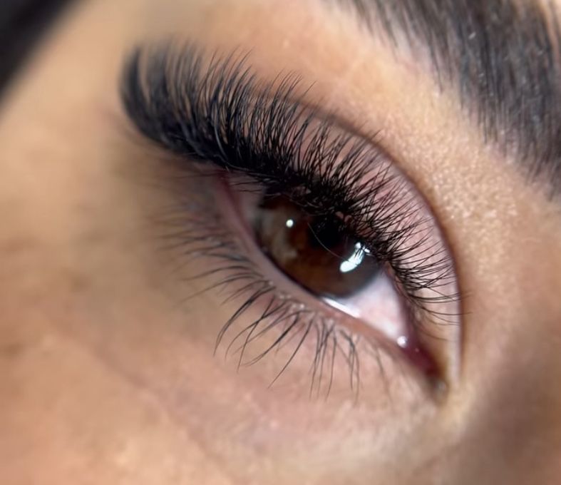 Наращивание ресниц