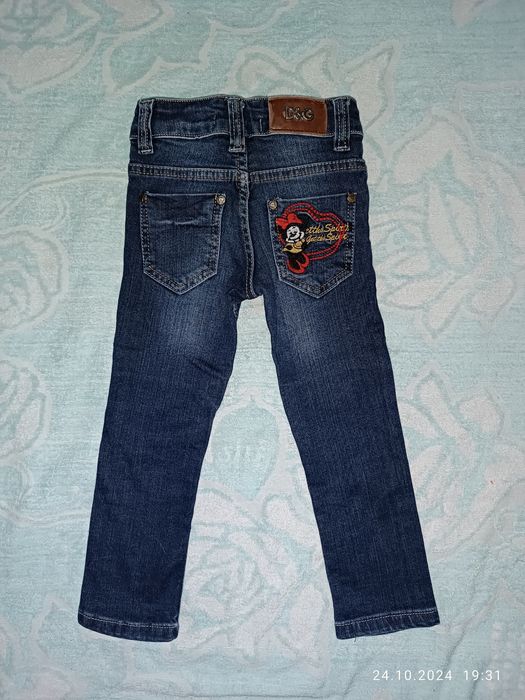 Комбинезон Oshkosh от 1 до 2.5 лет. Джинсы на 2-3 года.