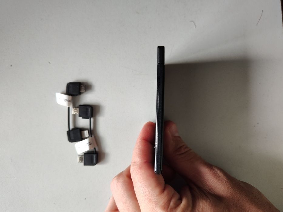 Powerbank ChargeCard by Aquavault 2300mAh