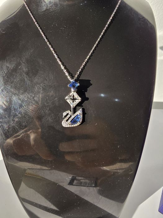 Colier Swarovski Swan Y – Cristal, Elegant & Modern