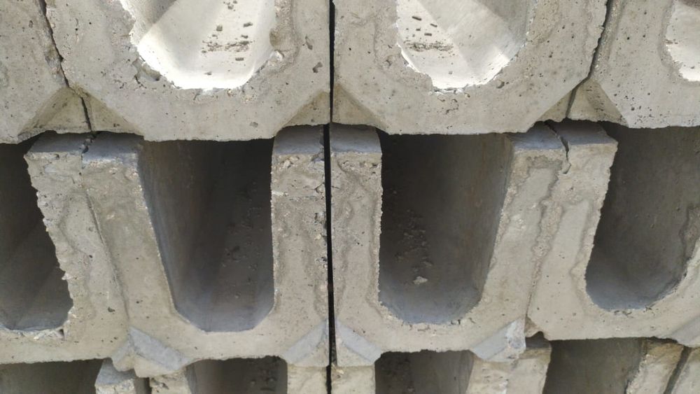 Лотки, арыки, бетон пластик