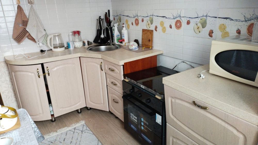 Продается кухонный гарнитур