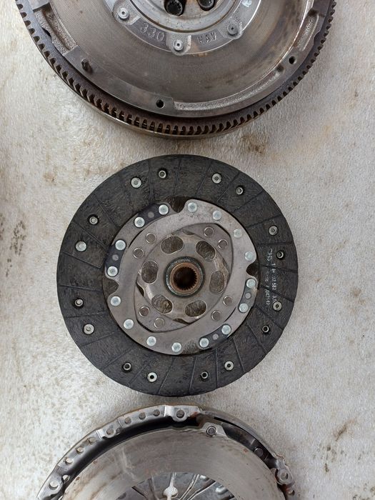 Kit ambreiaj SACHS masa dubla pt.Vw 1.9tdi, 1,6tdi, 2.0tdi. cca.500km.