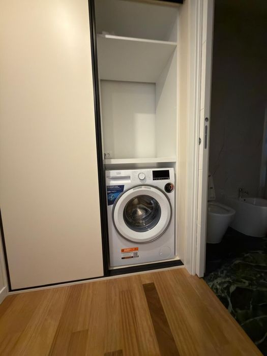 De inchiriat  apartament cu 2 camere decomandate et1