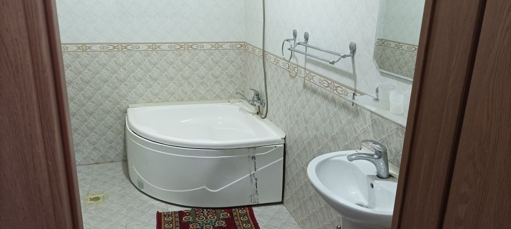 Sheriklikka kvartira faqat ishledigan 2 ta o'g'il bola kerak