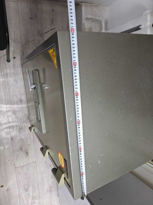 Сейф, Сейф, Сейф