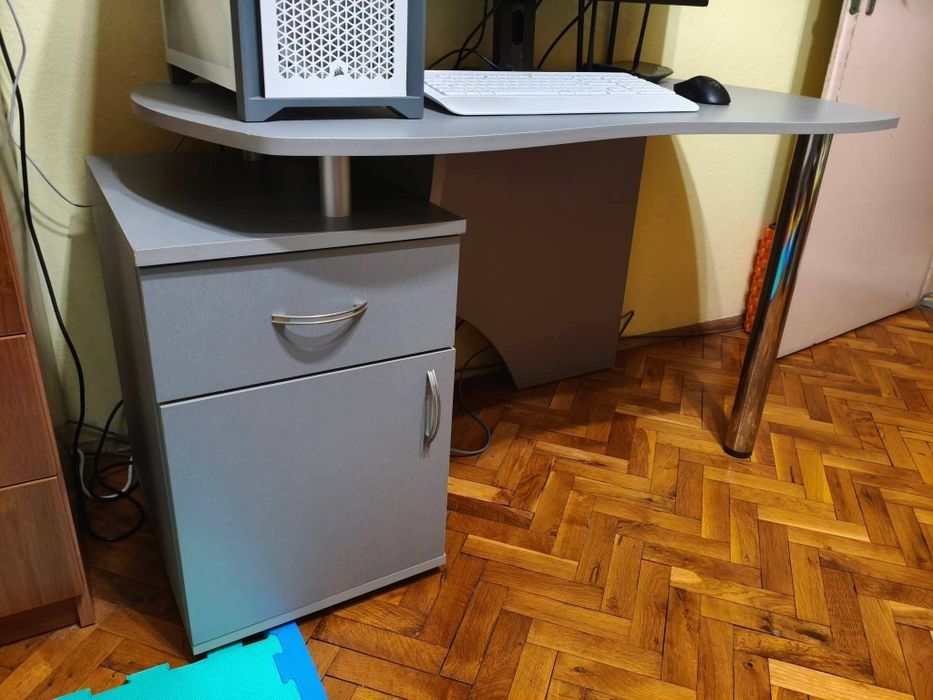 Продавам Офис бюро