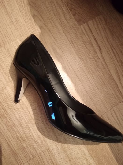 Туфли 37 размер.