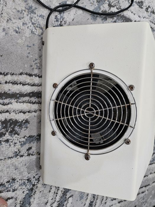 Маникюрный пылесос