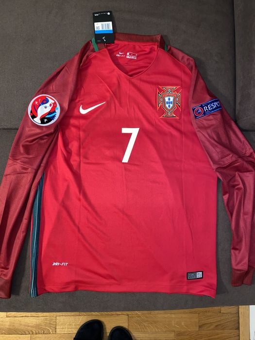 Футболни екипи на Кристиано Роналдо - Реал М и Португалия