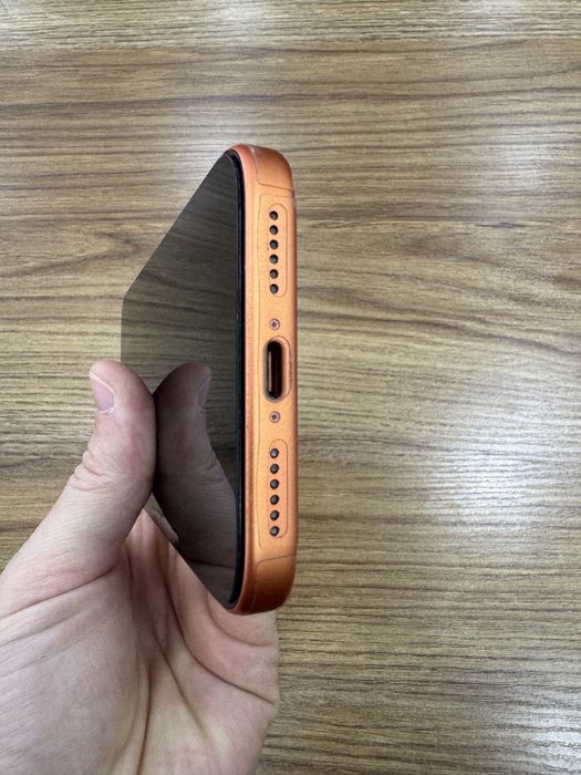 iPhone 17 pro max 100% orange sim-e-sim