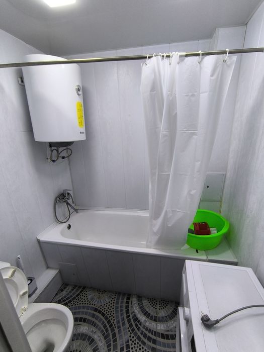 1 комнатную квартиру Сергели Спутнике. С ремонтом и обстановкой. 2/2.