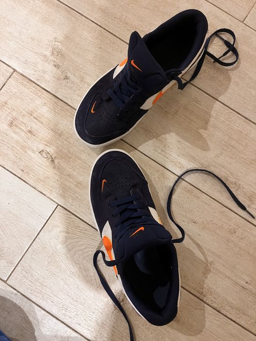 Nike маратонки